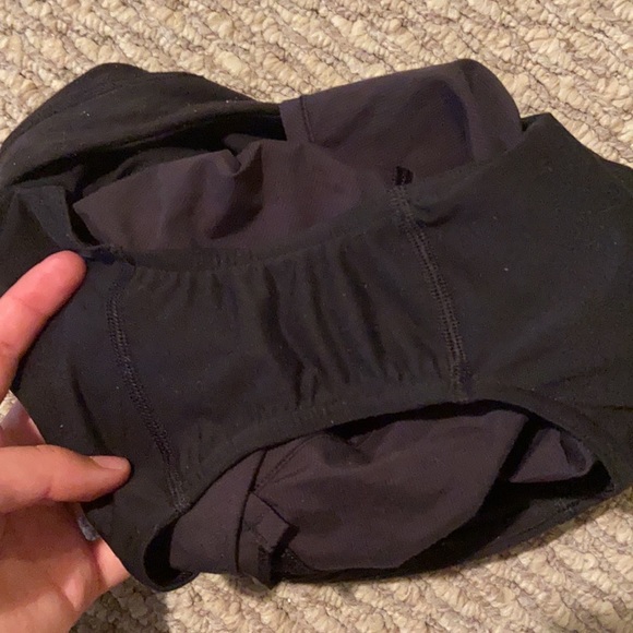 Ivivva black shorts size 12 - Picture 6 of 8